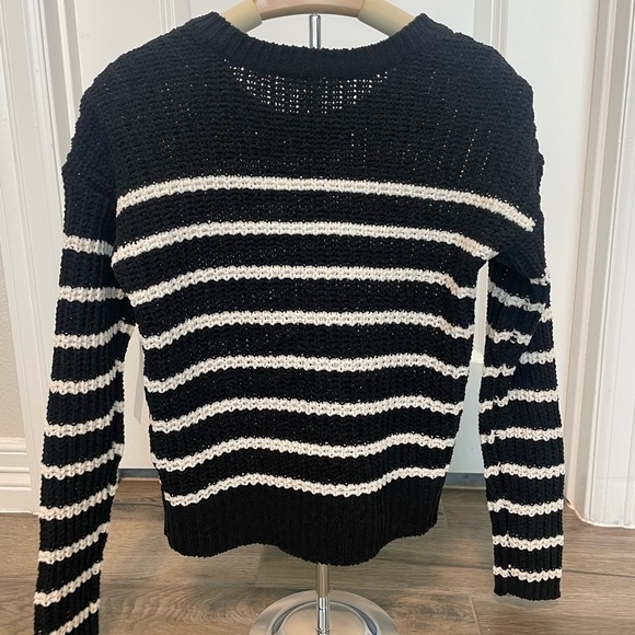 Black and white chenille sweater - Picture 6 of 7